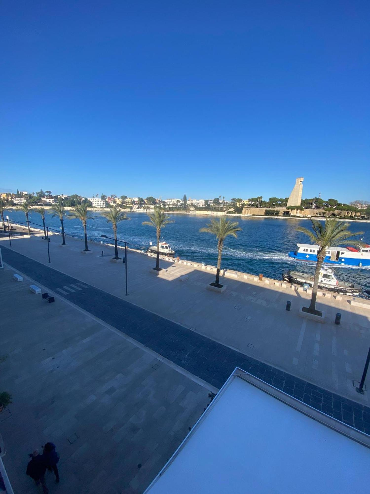 Regina Del Porto Apartment Brindisi Exterior foto